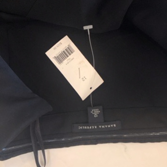 Banana Republic | Silk Bubble BLACK Dress (NEW) - Picture 4 of 8